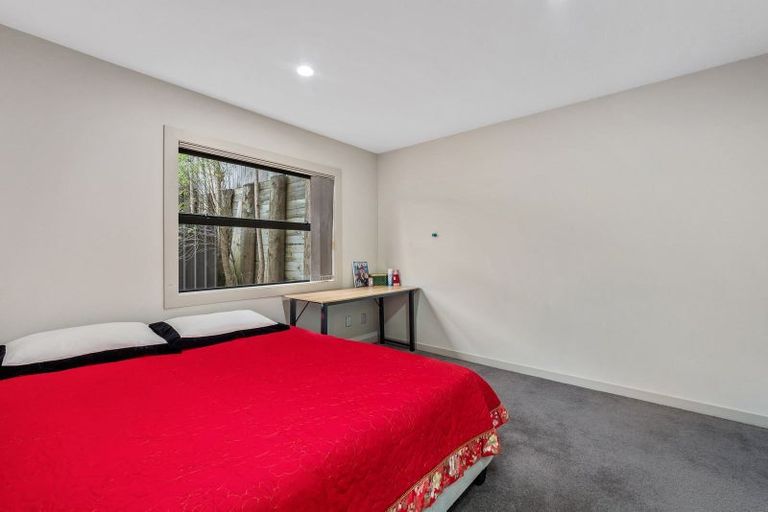 Photo of property in 31 Kilkelly Avenue, Pinehill, Auckland, 0632