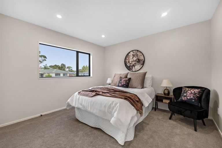 Photo of property in 79a Bond Crescent, Forrest Hill, Auckland, 0620