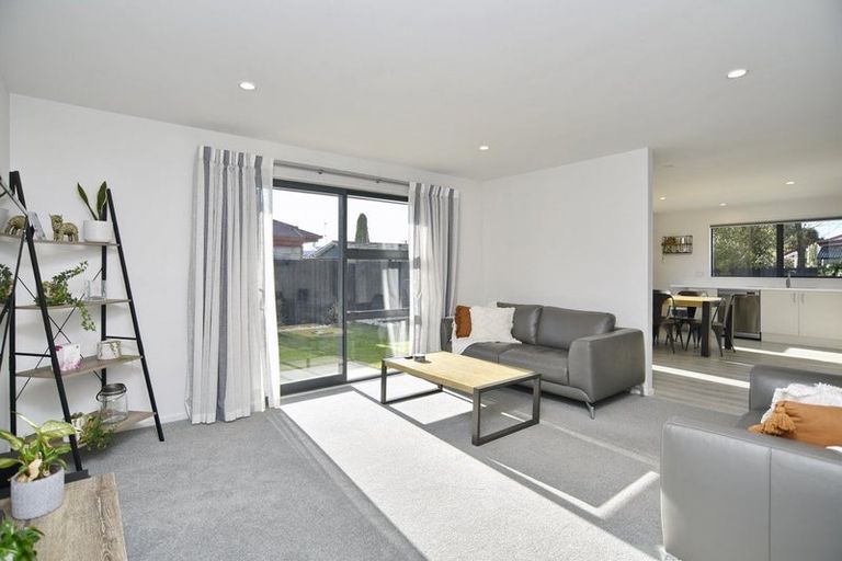 Photo of property in 411a Bower Avenue, Parklands, Christchurch, 8083