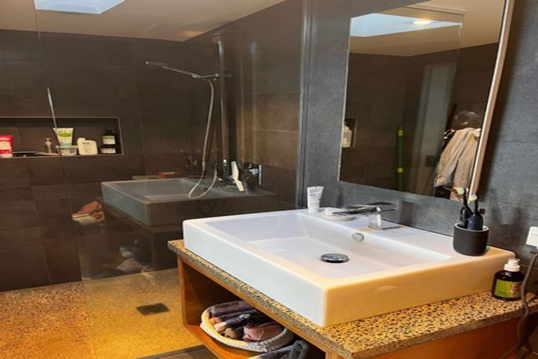 Photo of property in 3 Awanui Street, Birkenhead, Auckland, 0626