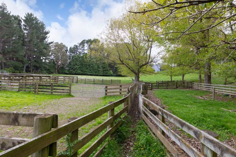 Photo of property in 1 Takapari Road, Pohangina, Ashhurst, 4884