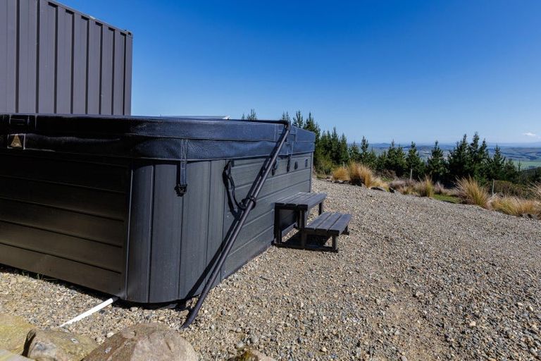 Photo of property in 246 Centrewood Park Road, Waimate, 7977