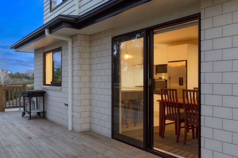 Photo of property in 14b Junction Street, Welbourn, New Plymouth, 4310