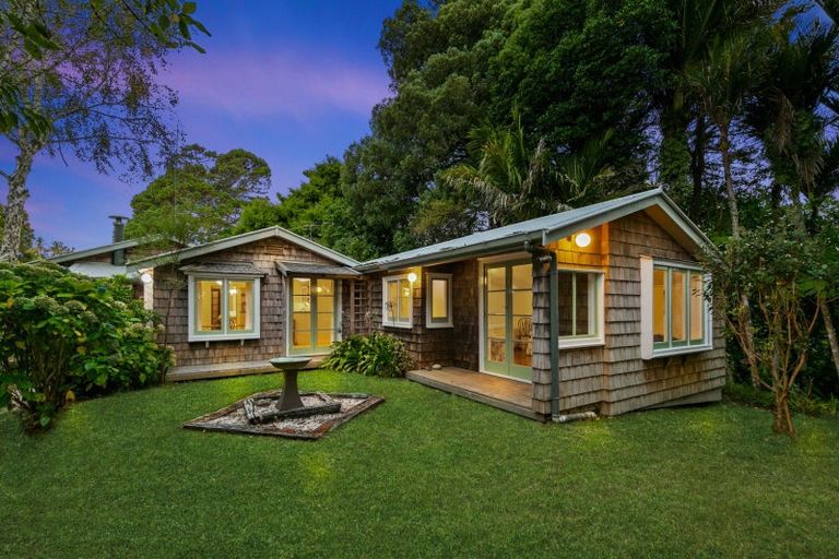 Photo of property in 103 Hinau Road, Waimauku, 0881