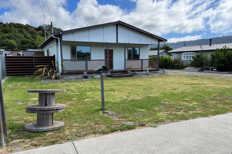 Photo of property in 27 Macdougall Avenue, Dunollie, Runanga, 7803