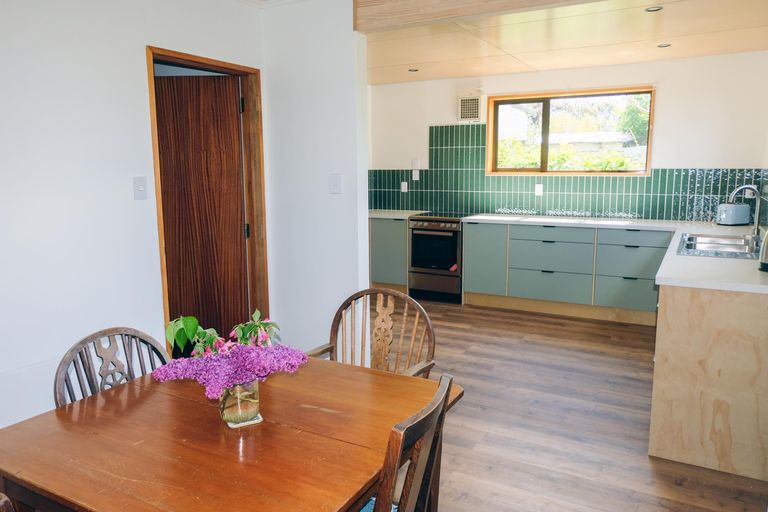 Photo of property in 17 Burnett Street, Kakanui, Oamaru, 9495