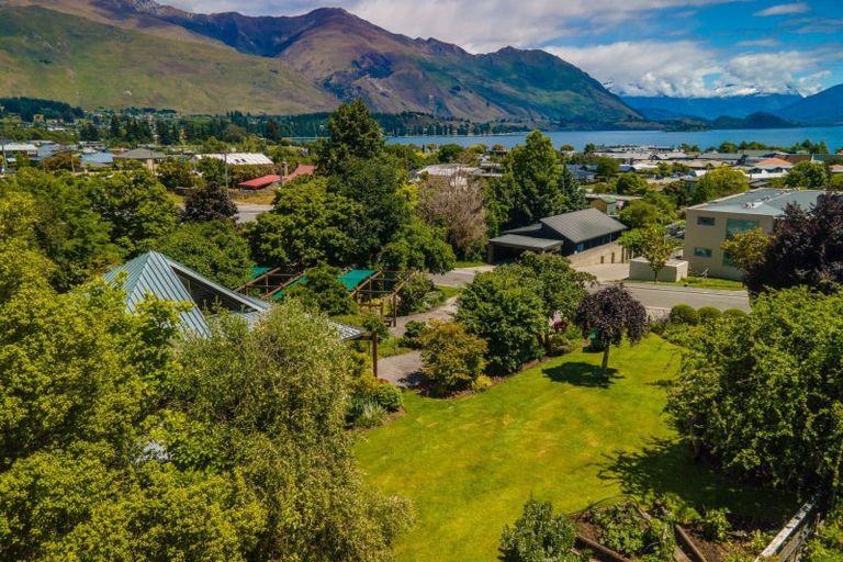 Photo of property in 36 Warren Street, Wanaka, 9305
