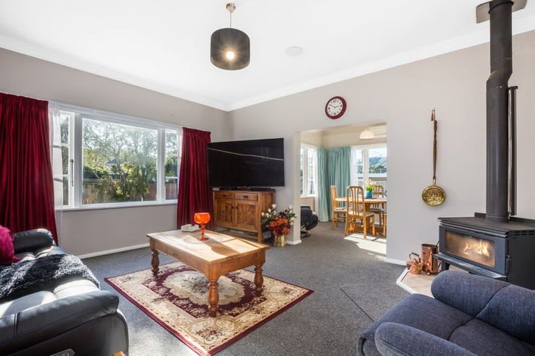Photo of property in 27 Stanley Street, Wainuiomata, Lower Hutt, 5014