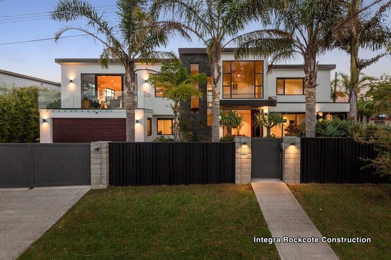 Photo of property in 17 Waitemata Road, Hauraki, Auckland, 0622