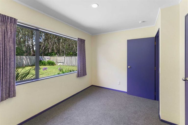 Photo of property in 104 Weggery Drive, Waikanae Beach, Waikanae, 5036