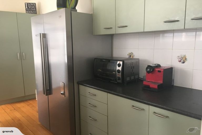 Photo of property in 1/156 Nile Road, Milford, Auckland, 0620