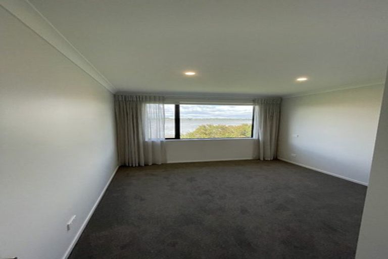 Photo of property in 46 Sunningdale Street, Wattle Downs, Auckland, 2103