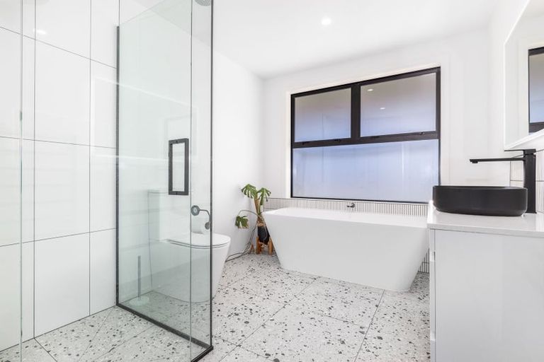 Photo of property in 94 Kotare Street, Waikanae, 5036