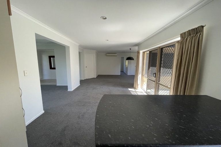 Photo of property in 19 Miers Glade, Rototuna North, Hamilton, 3210