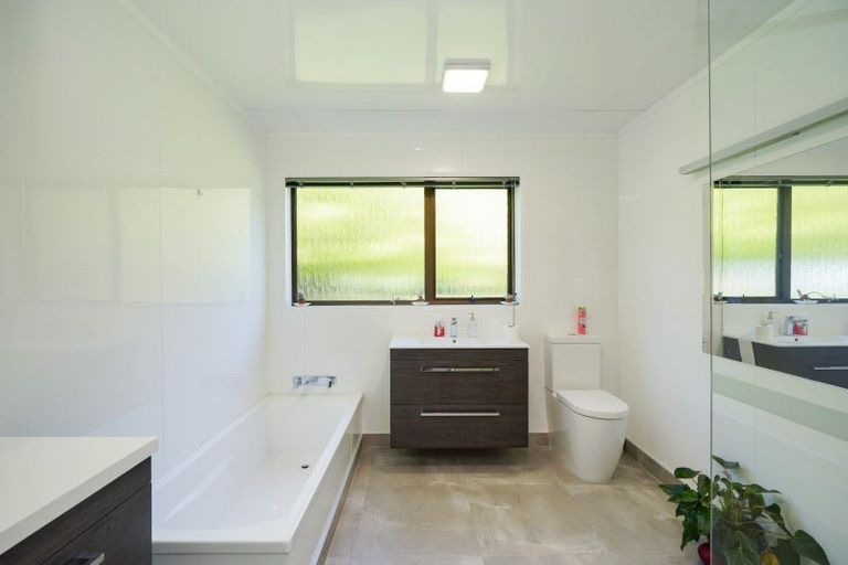 Photo of property in 132 Grant Road, Otatara, Invercargill, 9879