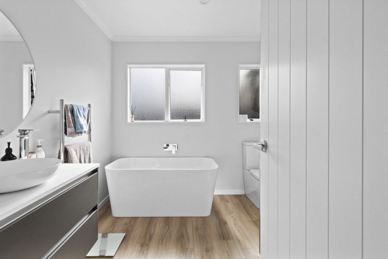 Photo of property in 7 Garland Drive, St Andrews, Hamilton, 3200