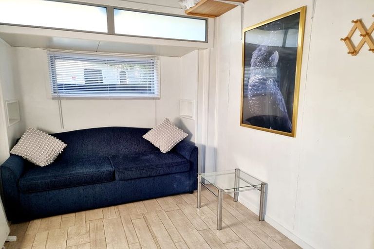 Photo of property in 9 Milton Terrace, Picton, 7220