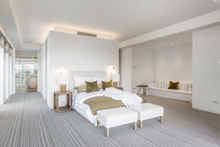 Photo of property in 10 Martingale Lane, One Tree Point, 0118