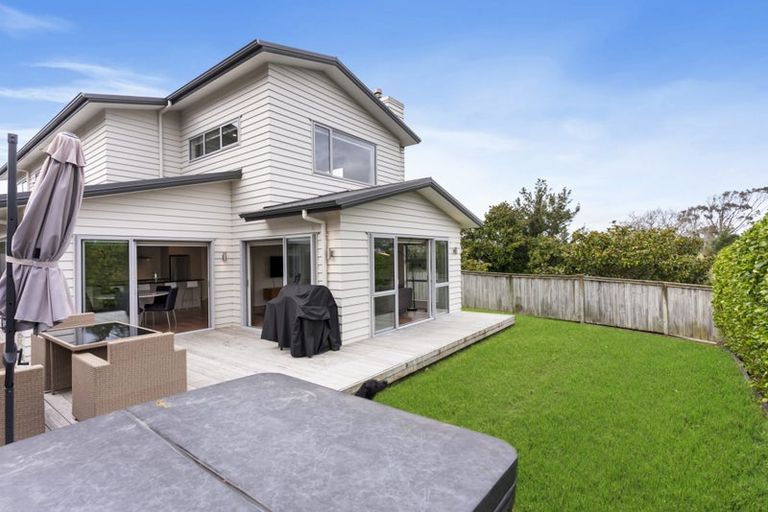 Photo of property in 135 Vipond Road, Stanmore Bay, Whangaparaoa, 0932