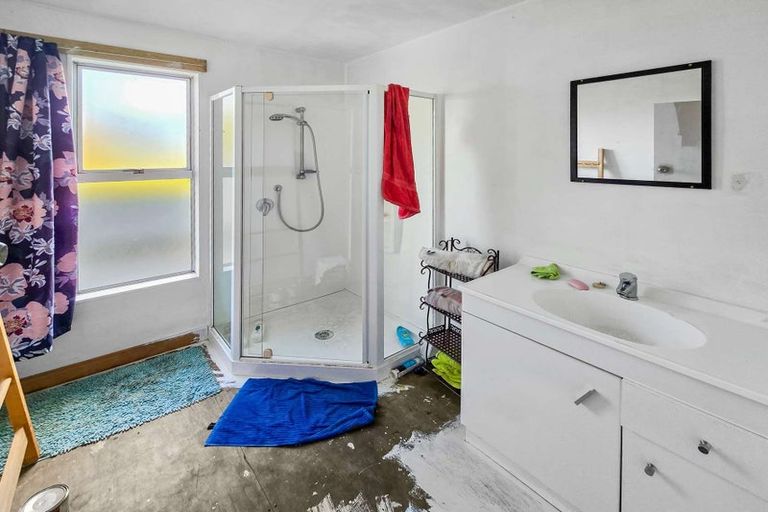 Photo of property in 32 Cobden Street, Westport, 7825