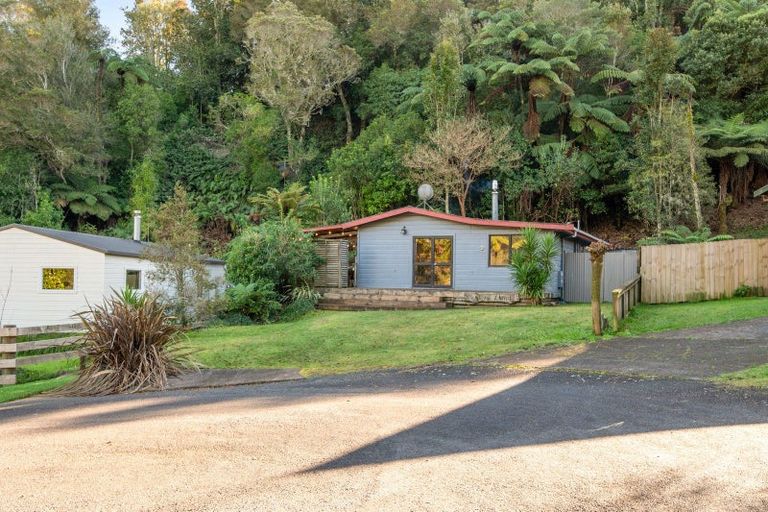Photo of property in 41 Tombleson Road, Lake Rotoma, Rotorua, 3074