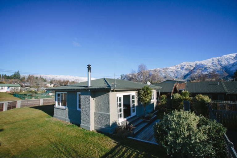 Photo of property in 79 Upton Street, Wanaka, 9305