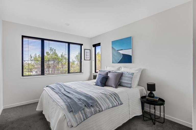 Photo of property in 15 Javelin Close, Gulf Harbour, Whangaparaoa, 0930