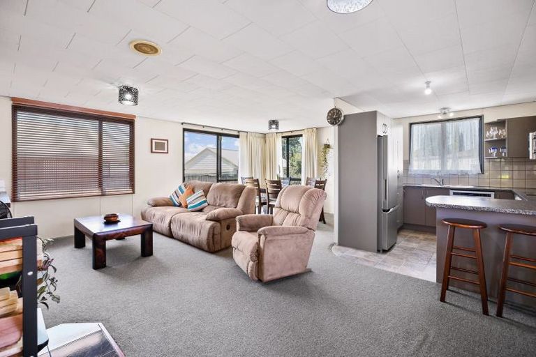 Photo of property in 6 Balmerino Crescent, Pukete, Hamilton, 3200