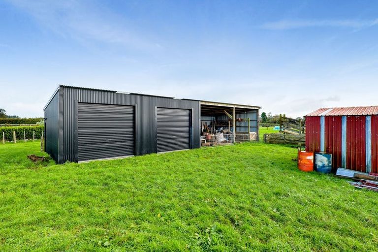 Photo of property in 159 Opunake Road, Stratford, 4391