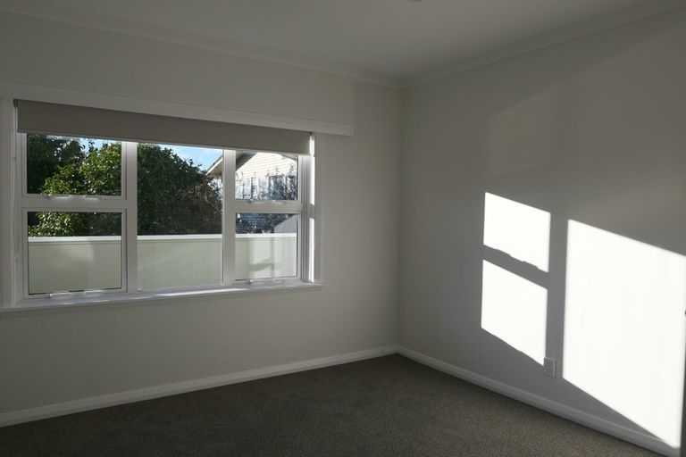 Photo of property in 14 Hillcrest Road, Raumati South, Paraparaumu, 5032