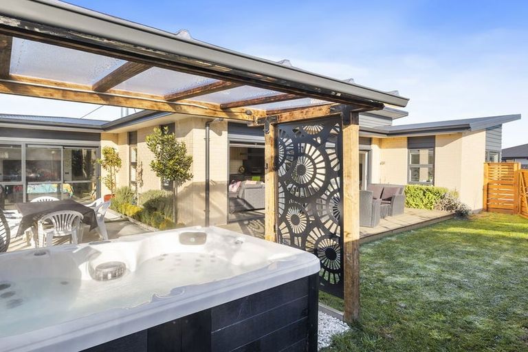 Photo of property in 10 Mellay Mews, Mosgiel, 9024