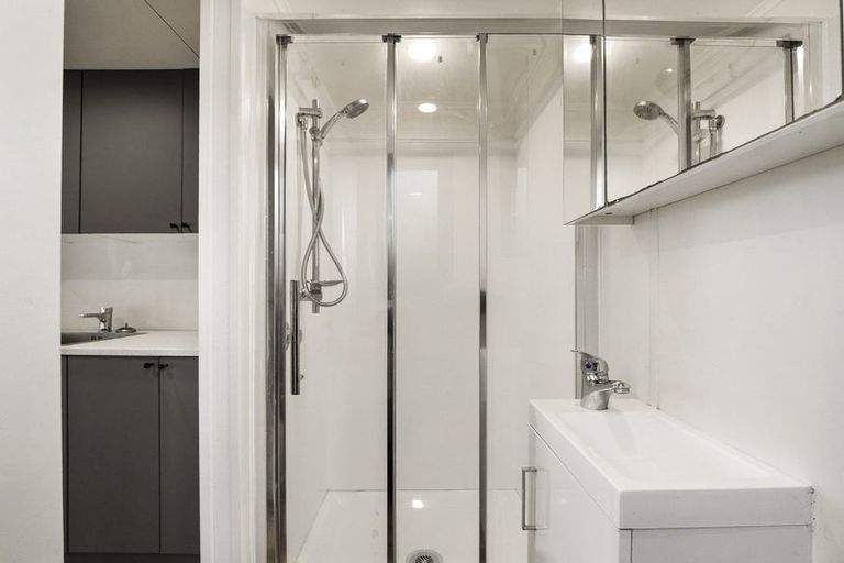 Photo of property in 2 Iona Street, Mornington, Dunedin, 9011