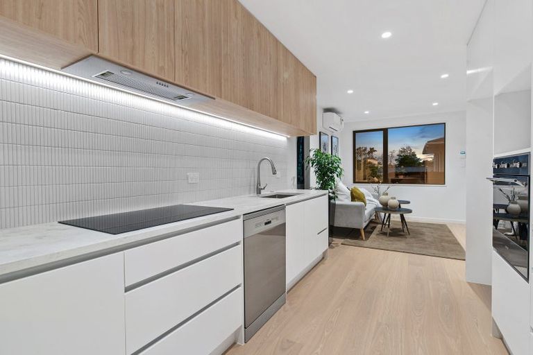 Photo of property in 9b O'donn Avenue, Beach Haven, Auckland, 0626