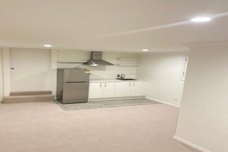 Photo of property in 180 Beach Road, Campbells Bay, Auckland, 0630