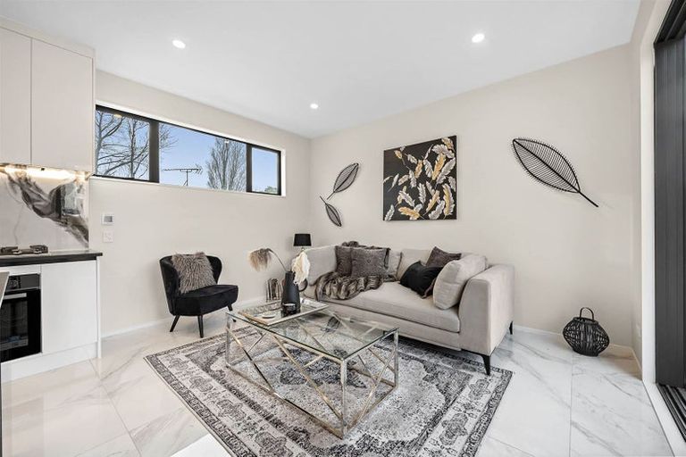 Photo of property in 79a Bond Crescent, Forrest Hill, Auckland, 0620