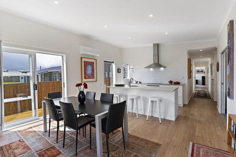 Photo of property in 14 Brown Avenue, Carterton, 5713