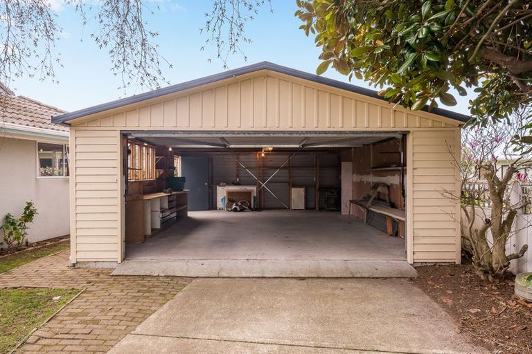 Photo of property in 44 Langdale Avenue, Paraparaumu, 5032