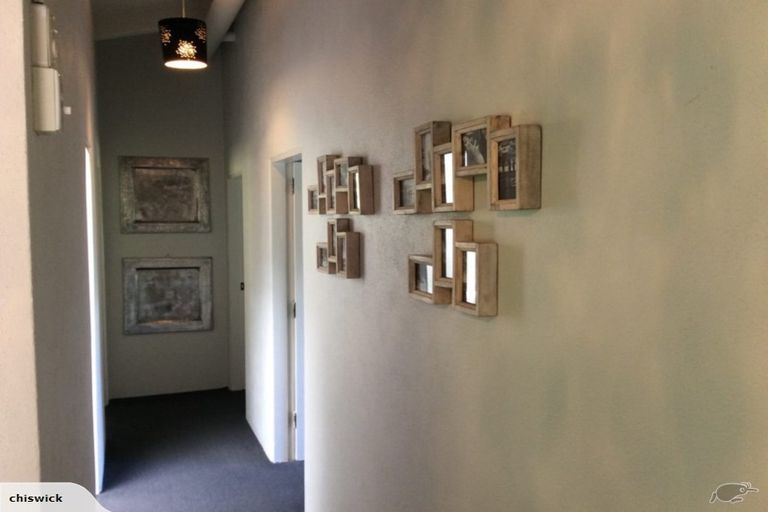 Photo of property in 35 Tremaine Avenue, Two Mile Bay, Taupo, 3330