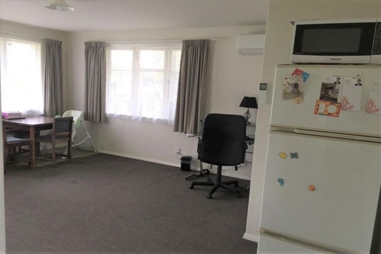 Photo of property in 1/1123 Fergusson Drive, Clouston Park, Upper Hutt, 5018