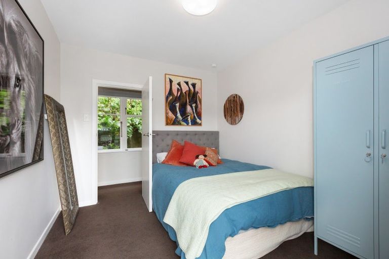 Photo of property in 15 Kowhai Street, Eastbourne, Lower Hutt, 5013