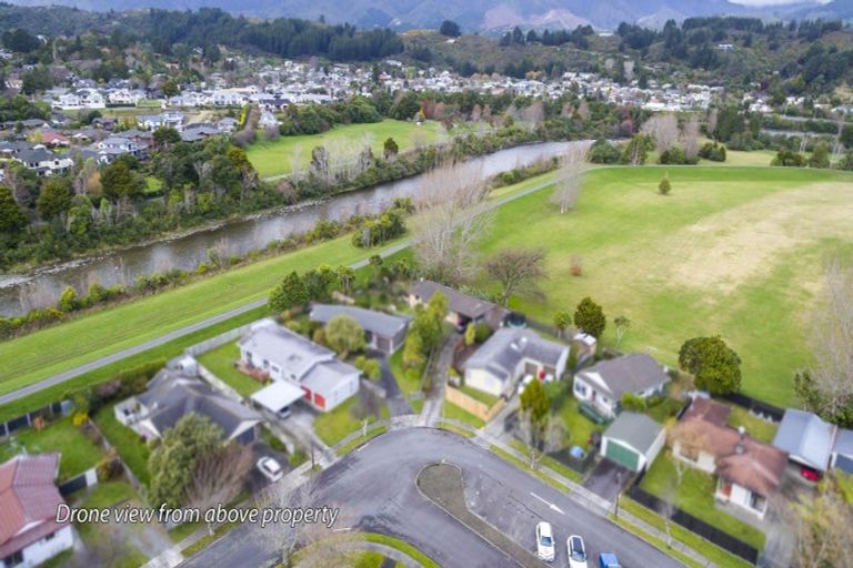 Photo of property in 25 Memphis Grove, Totara Park, Upper Hutt, 5018