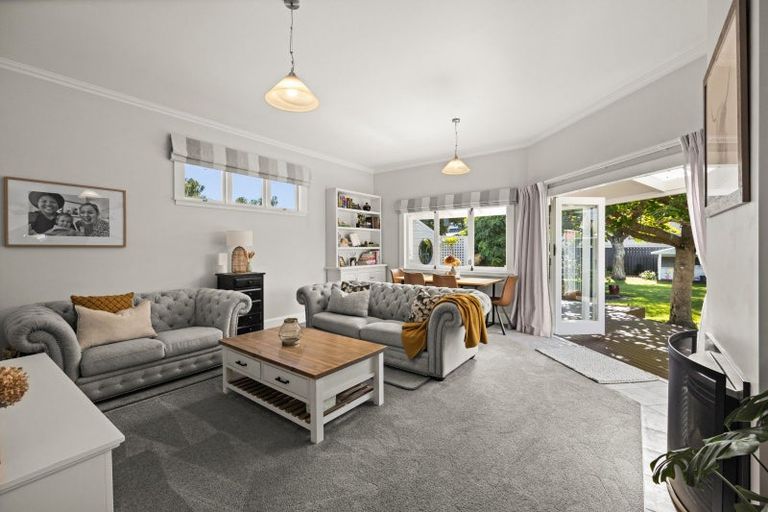 Photo of property in 127 Vigor Brown Street, Napier South, Napier, 4110