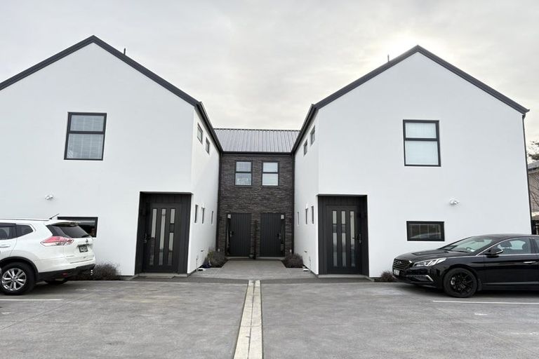 Photo of property in 4/37 Heywood Terrace, Richmond, Christchurch, 8013