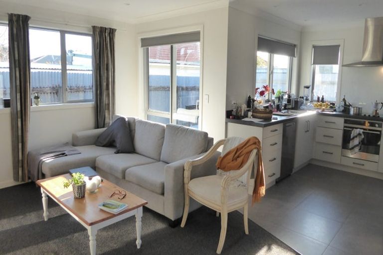 Photo of property in 20 Puriri Terrace, Roslyn, Palmerston North, 4414