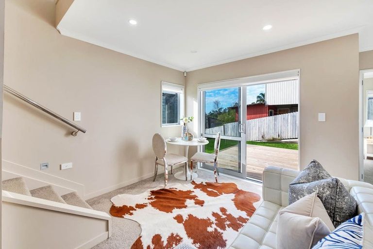 Photo of property in 285 Don Buck Road, Massey, Auckland, 0614