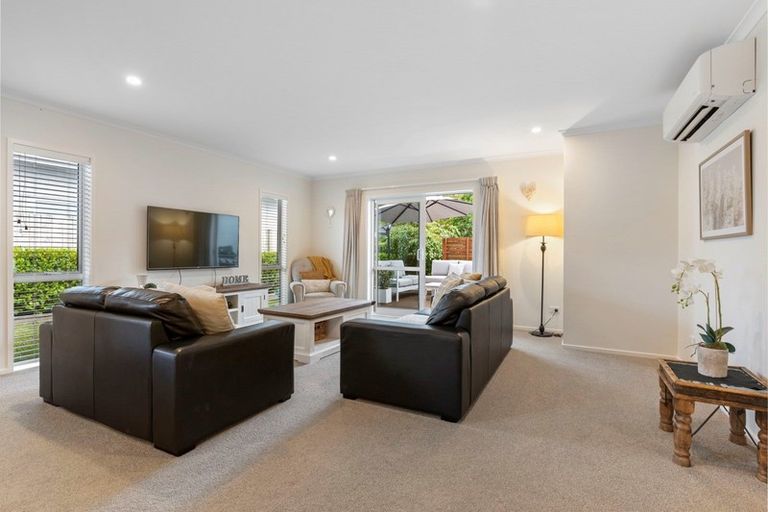 Photo of property in 22 Rire Hau Lane, Pyes Pa, Tauranga, 3112