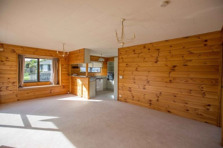 Photo of property in 1384 East Coast Road, Redvale, Albany, 0794