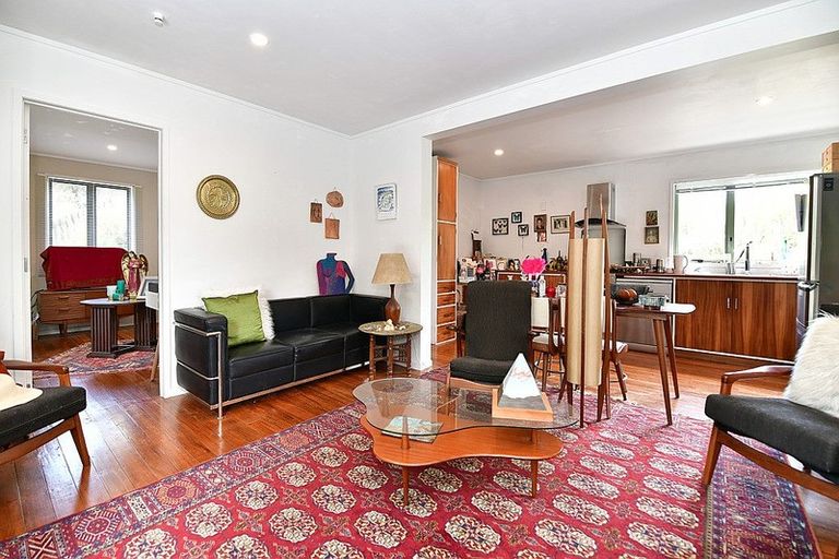 Photo of property in 16 Shelly Beach Road, Shelly Beach, Helensville, 0874