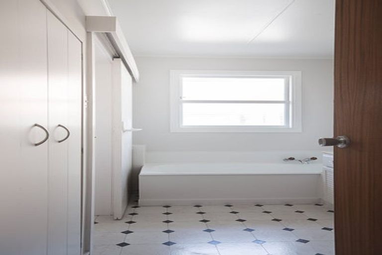 Photo of property in 30 Lynfield Avenue, Ilam, Christchurch, 8041