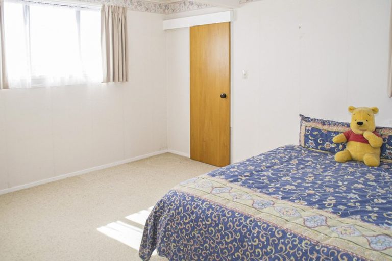 Photo of property in 1/9 Askew Place, Farm Cove, Auckland, 2012